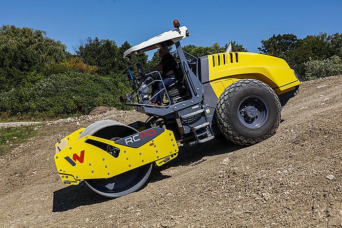 New Single Drum Soil Compactors RC110 full