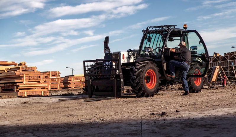 New Bobcat V519 full