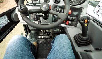 New Bobcat V723 full