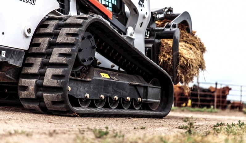 New Bobcat T740 full